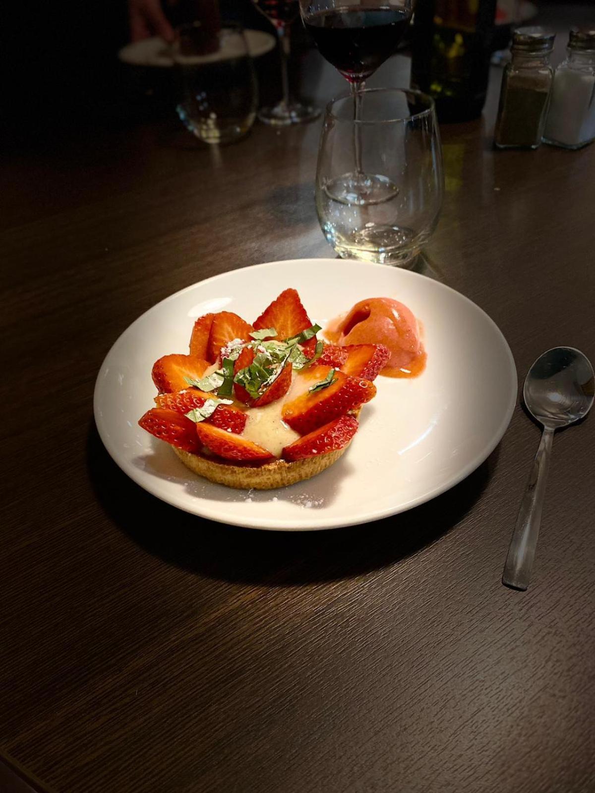 Logis Hotels Et Restaurant La Pause Rn7 La Coucourde Esterno foto